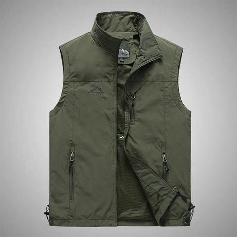 FGKKS Spring Men Waistcoat Outdoor Leisure Solid Color Vest