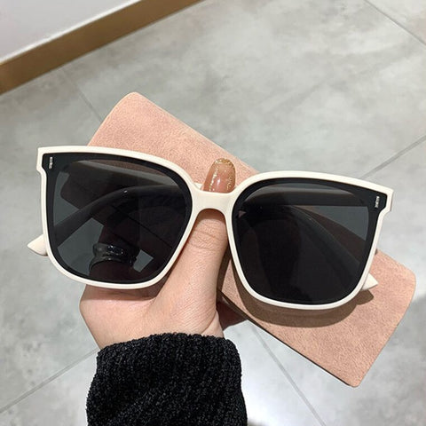 OIMG  Square Sunglasses Women